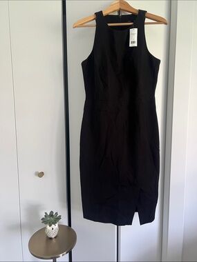 Classic Banana Republic Black Sleeveless Sheath Dress